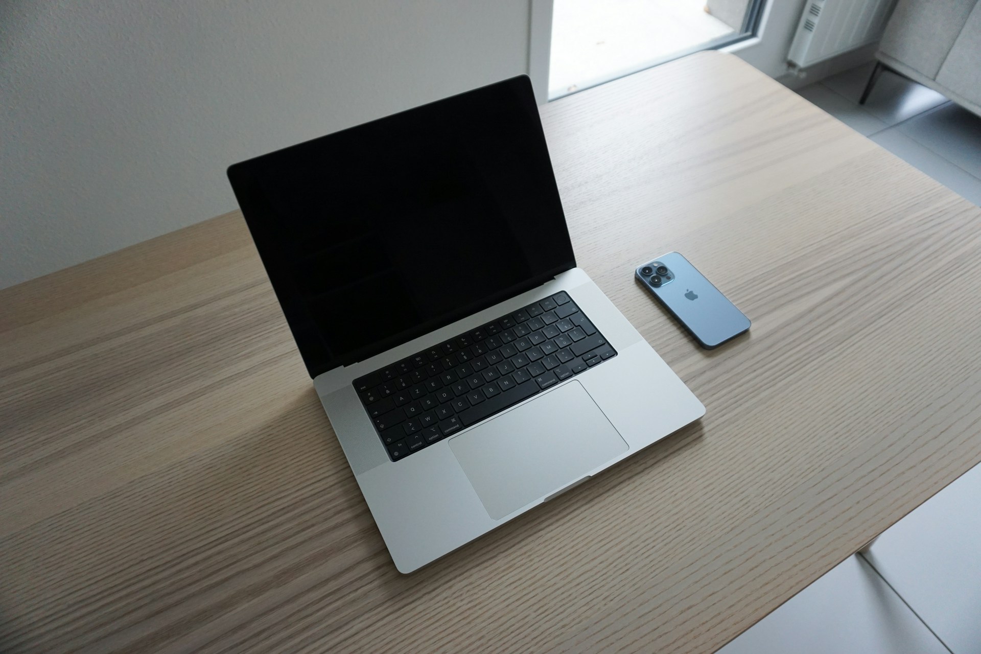 Équilibre tactile du bureau – le toucher au centre